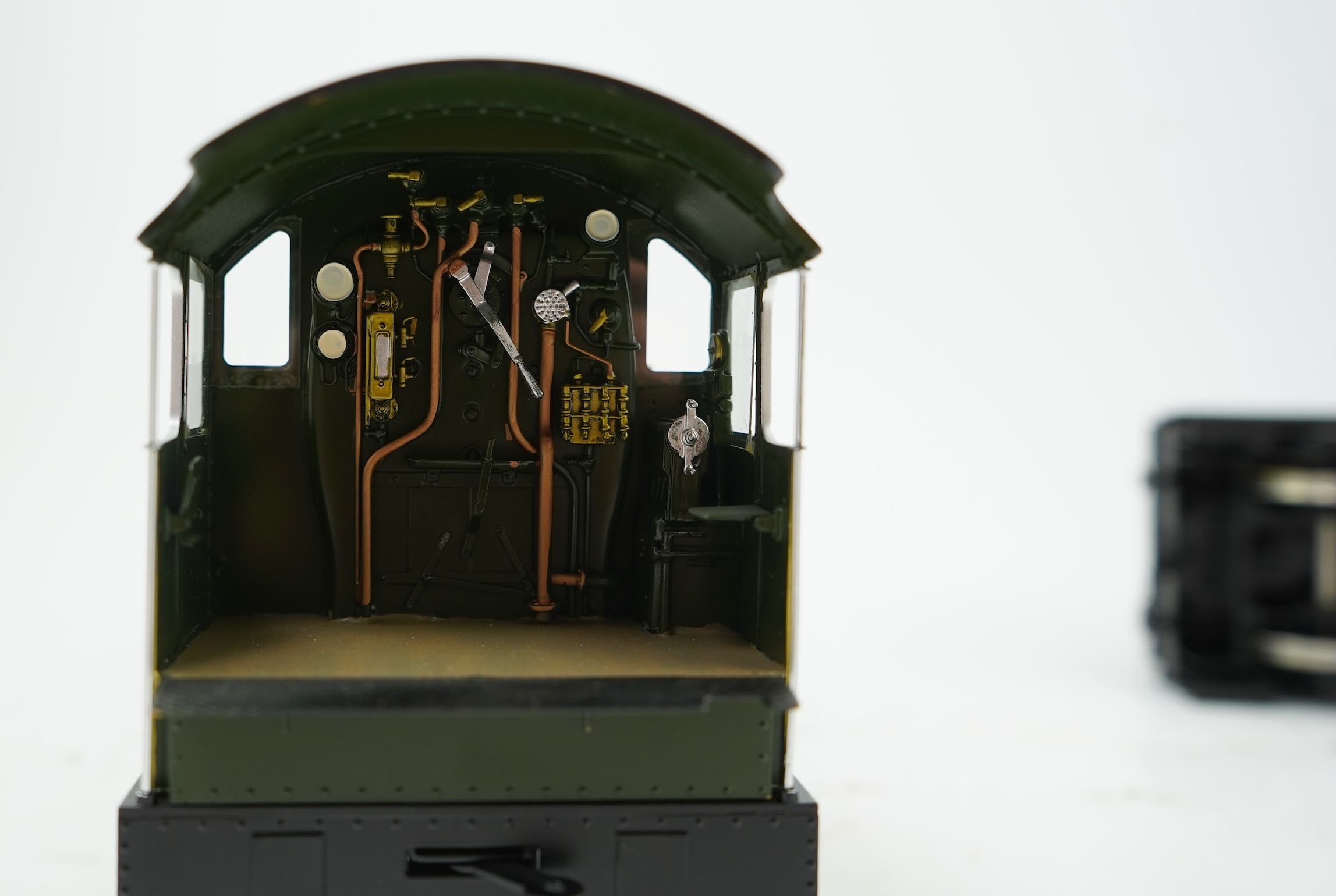A Gauge One 1/32 scale Finescale Brass (by SanCheng, China) model of GWR Hall Class, Eaton Hall, 4921, 4-6-0 tender locomotive, powered for two rail operation, with original separate boxes for the locomotive and tender.